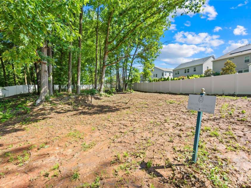 3129 Linkside Court, Fort Mill, SC 29715.  MLS# CAR4397858, YatesRealty ID 37605. 