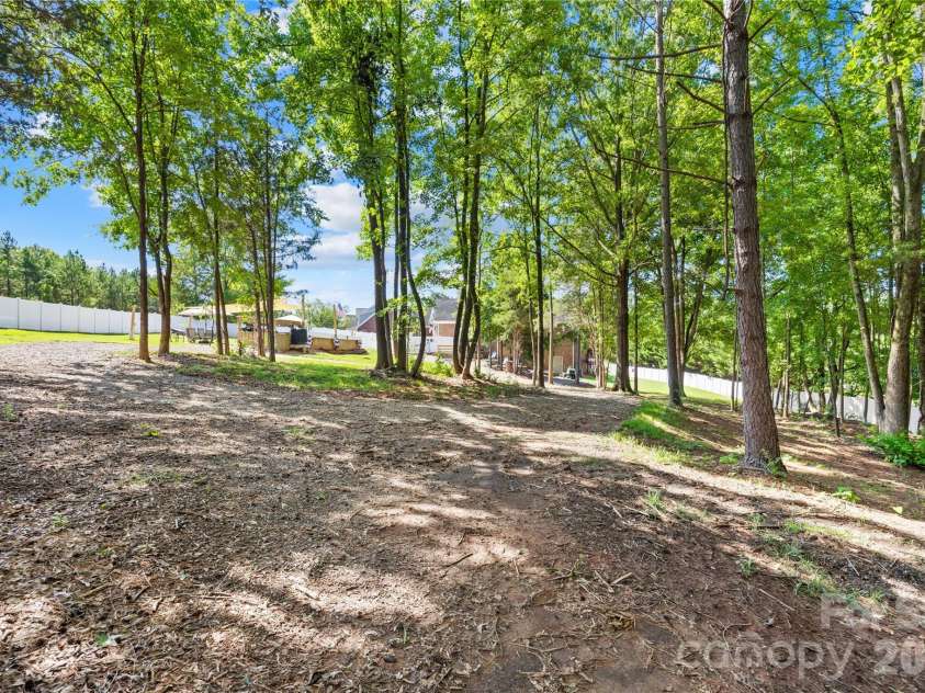 3129 Linkside Court, Fort Mill, SC 29715.  MLS# CAR4397858, YatesRealty ID 37605. 