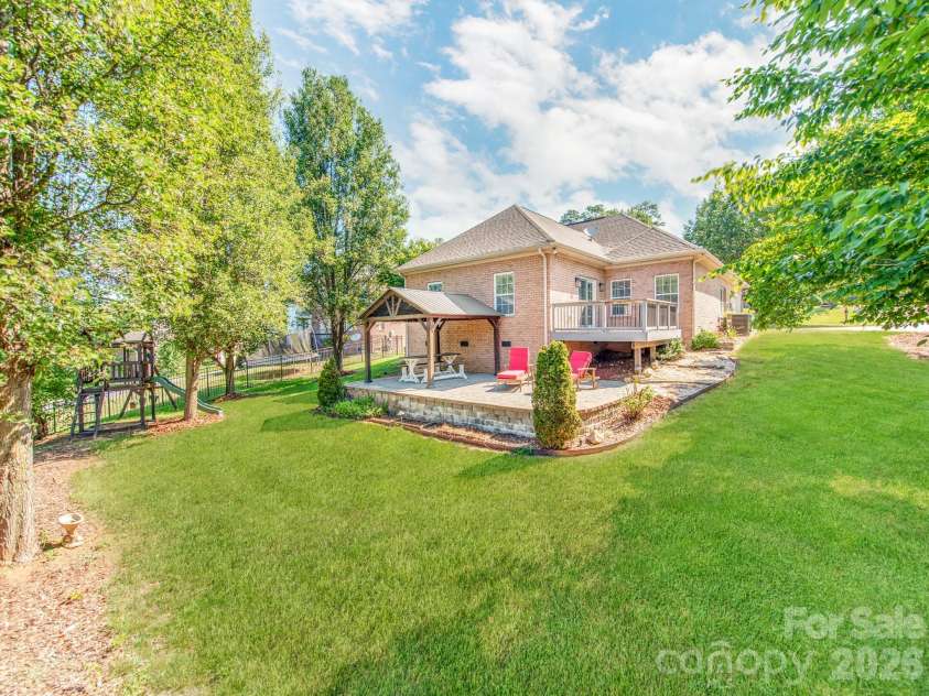 783 Sloan Street, Denver, NC 28037.  MLS# CAR4397332, YatesRealty ID 37606. 