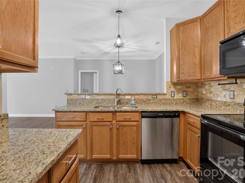 17221 Doe Valley Court, Cornelius, NC 28031.  MLS# CAR4383071, YatesRealty ID 37609. 