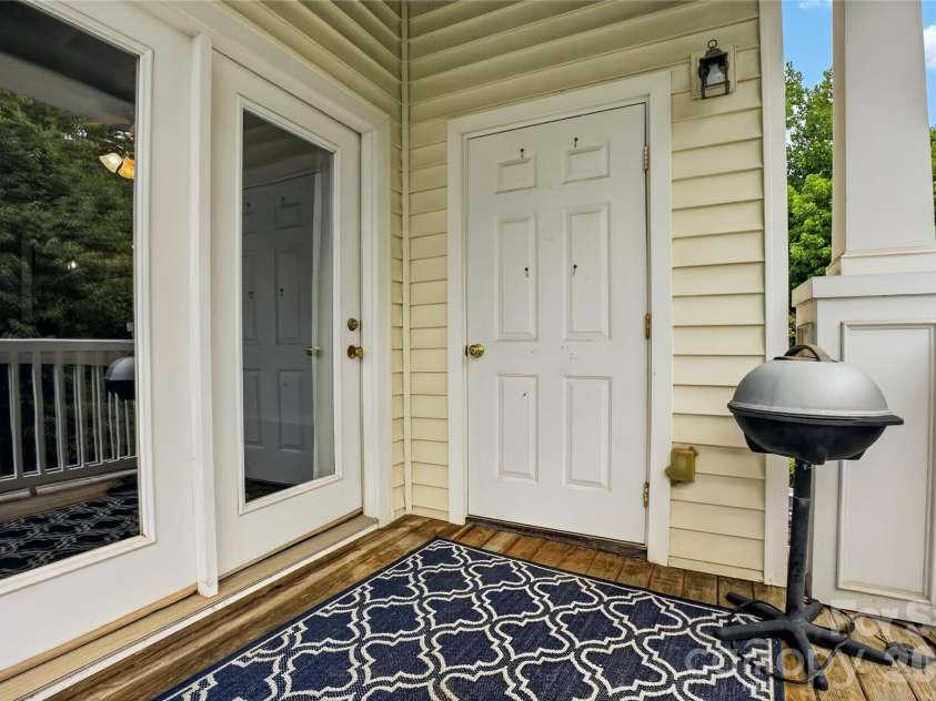 17221 Doe Valley Court, Cornelius, NC 28031.  MLS# CAR4383071, YatesRealty ID 37609. 