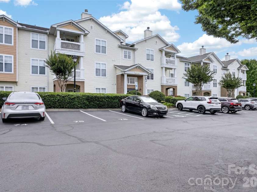 17221 Doe Valley Court, Cornelius, NC 28031.  MLS# CAR4383071, YatesRealty ID 37609. 