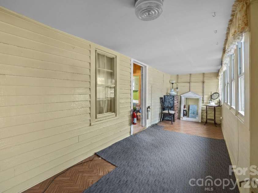 2940 Ambrose Drive, Gastonia, NC 28056.  MLS# CAR4337211, YatesRealty ID 3761. 