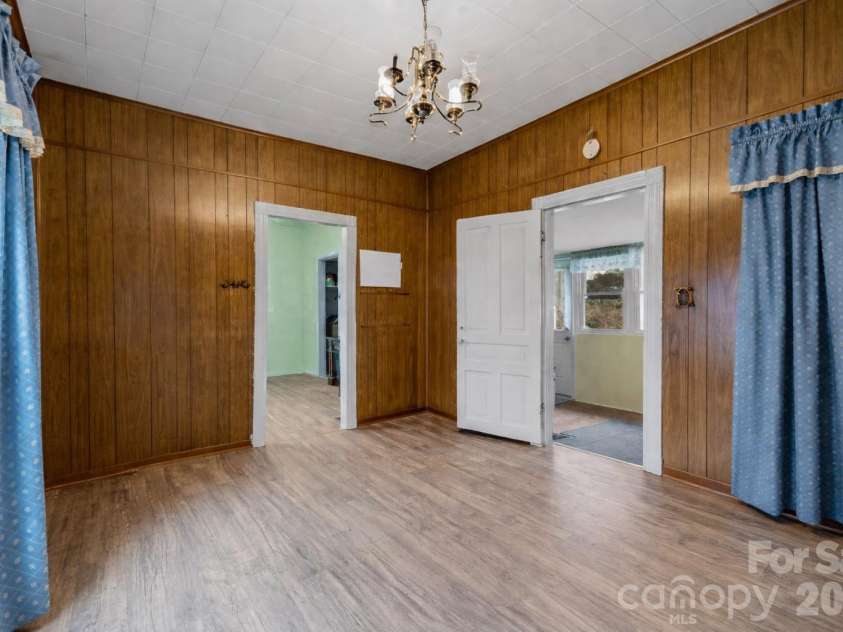 2940 Ambrose Drive, Gastonia, NC 28056.  MLS# CAR4337211, YatesRealty ID 3761. 