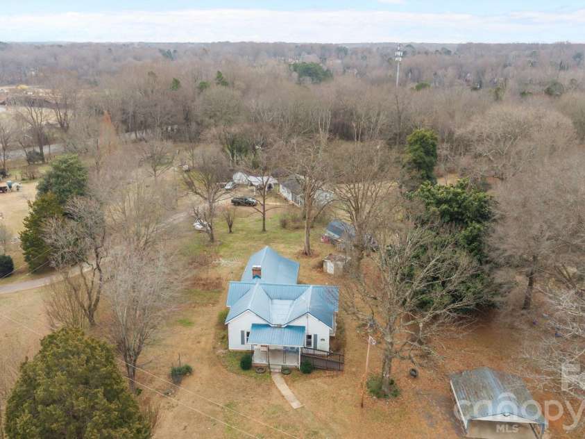 2940 Ambrose Drive, Gastonia, NC 28056.  MLS# CAR4337211, YatesRealty ID 3761. 