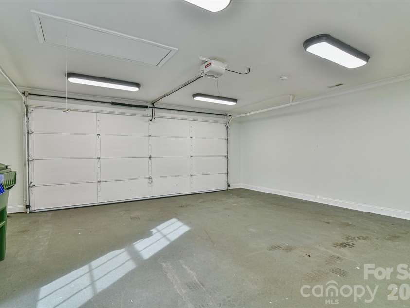 4 Heather Way, Candler, NC 28715.  MLS# CAR4355118, YatesRealty ID 3761. 2 Car Garage