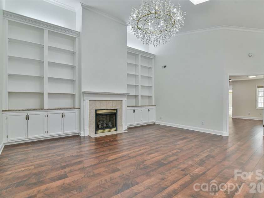 4 Heather Way, Candler, NC 28715.  MLS# CAR4355118, YatesRealty ID 3761. 