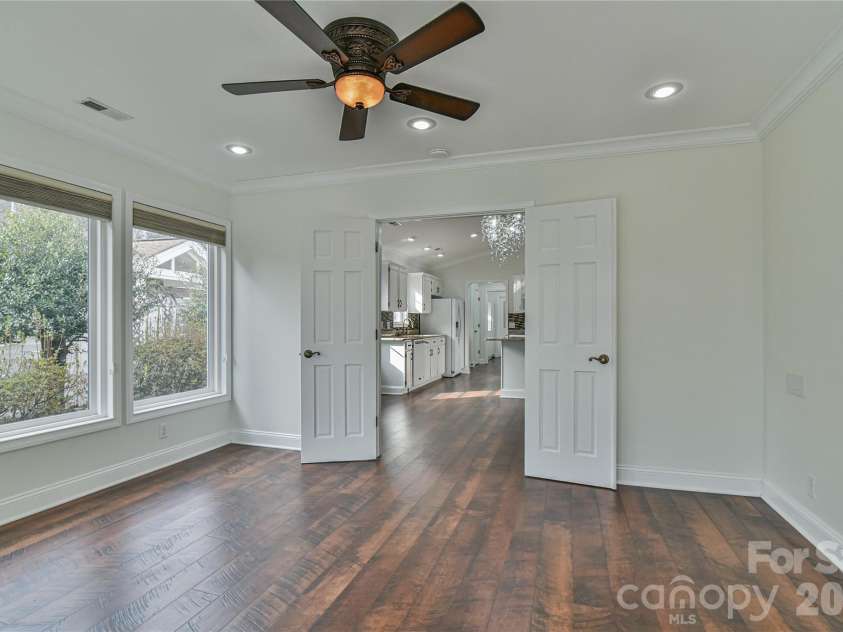 4 Heather Way, Candler, NC 28715.  MLS# CAR4355118, YatesRealty ID 3761. 
