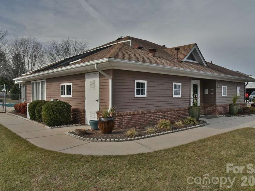 4 Heather Way, Candler, NC 28715.  MLS# CAR4355118, YatesRealty ID 3761. Community Club House