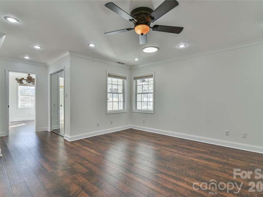 4 Heather Way, Candler, NC 28715.  MLS# CAR4355118, YatesRealty ID 3761. Primary Bedroom