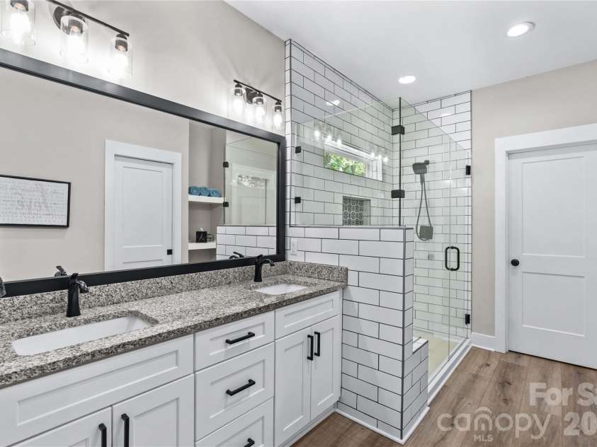 2512 Shuford Road, Lincolnton, NC 28092.  MLS# CAR4400936, YatesRealty ID 37610. Primary bath