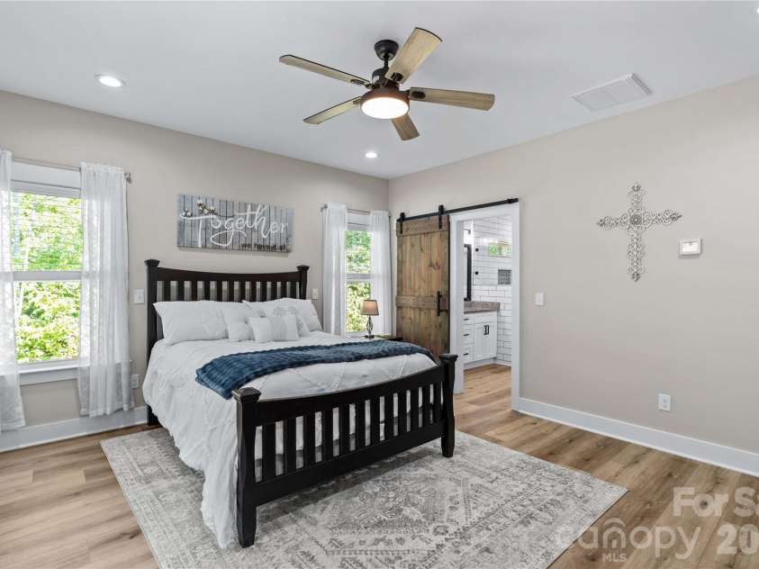 2512 Shuford Road, Lincolnton, NC 28092.  MLS# CAR4400936, YatesRealty ID 37610. Primary bdrm