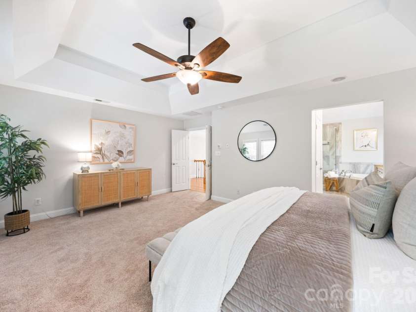 5355 Shannamara Drive, Matthews, NC 28104.  MLS# CAR4400014, YatesRealty ID 37611. 