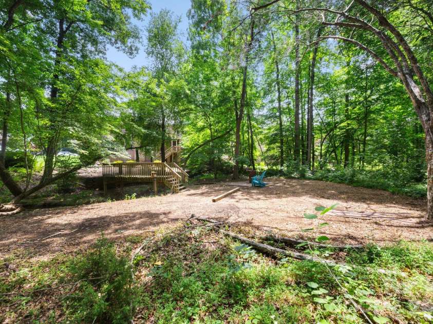 5355 Shannamara Drive, Matthews, NC 28104.  MLS# CAR4400014, YatesRealty ID 37611. 