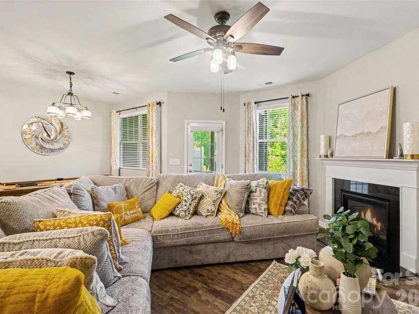 306 Ascot Run Way, Fort Mill, SC 29715.  MLS# CAR4400764, YatesRealty ID 37612. 