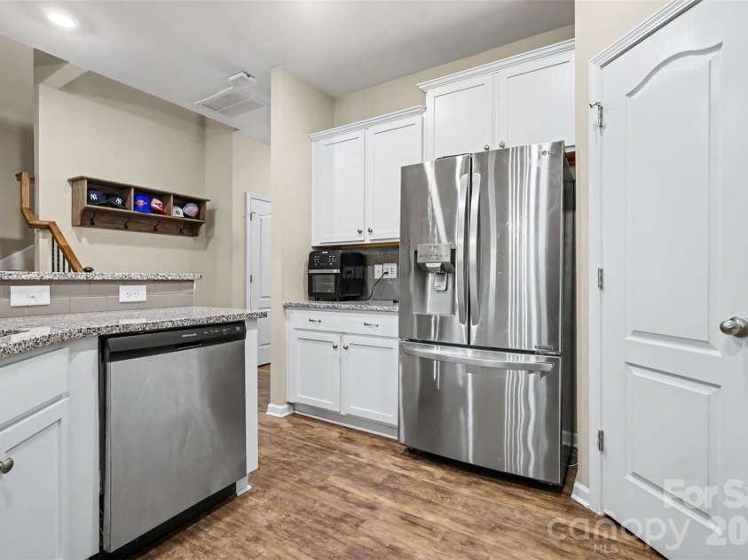 306 Ascot Run Way, Fort Mill, SC 29715.  MLS# CAR4400764, YatesRealty ID 37612. 