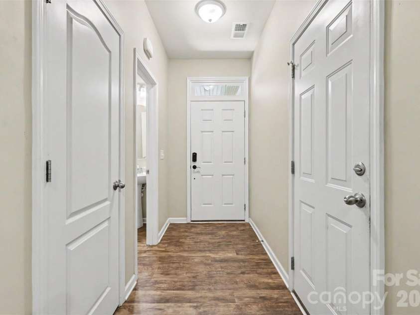 306 Ascot Run Way, Fort Mill, SC 29715.  MLS# CAR4400764, YatesRealty ID 37612. 
