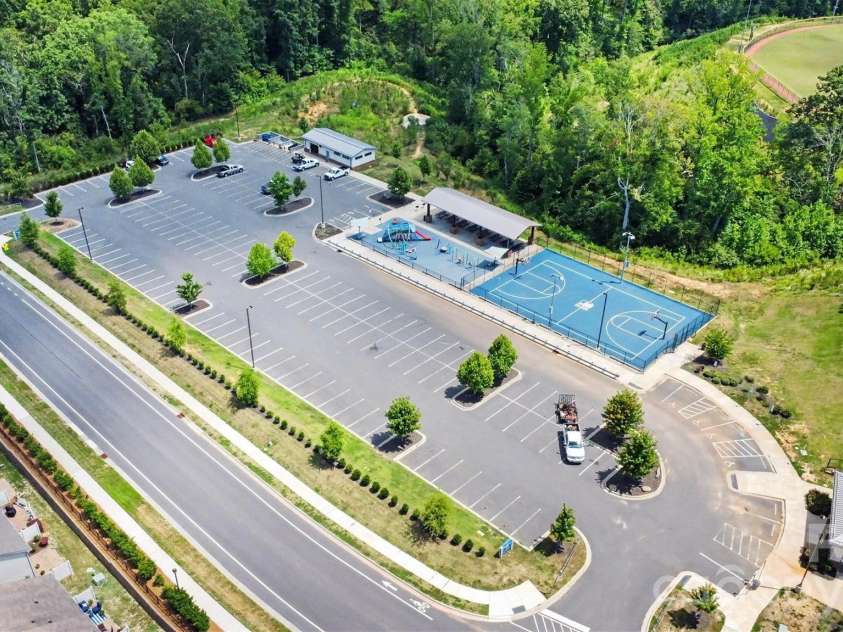 306 Ascot Run Way, Fort Mill, SC 29715.  MLS# CAR4400764, YatesRealty ID 37612. 