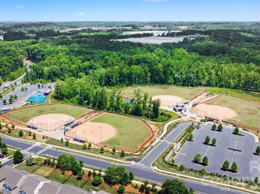 306 Ascot Run Way, Fort Mill, SC 29715.  MLS# CAR4400764, YatesRealty ID 37612. 