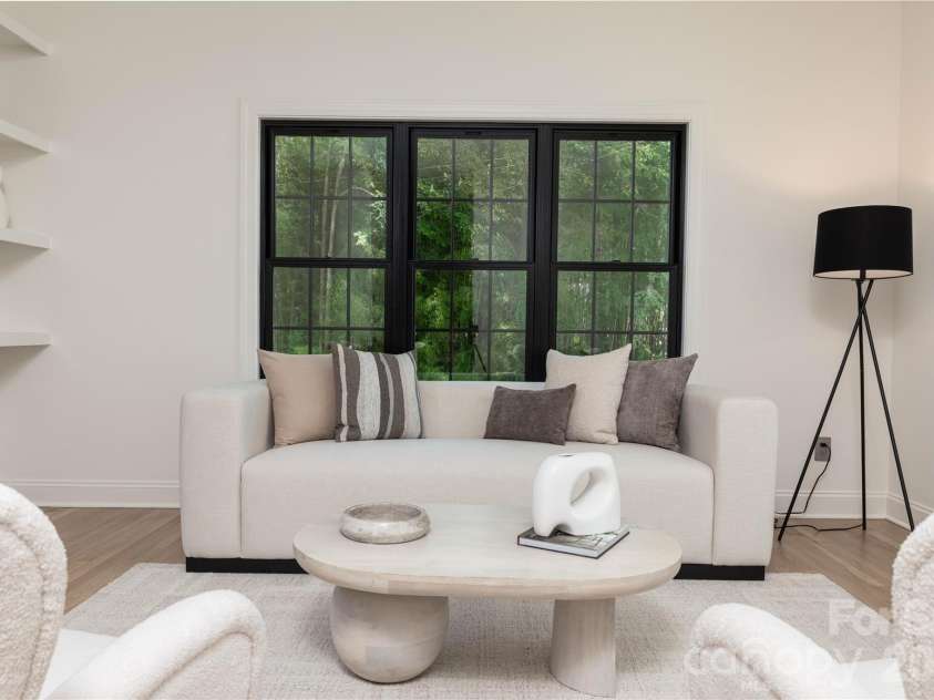 732 Ellsworth Road, Charlotte, NC 28211.  MLS# CAR4402000, YatesRealty ID 37613. 