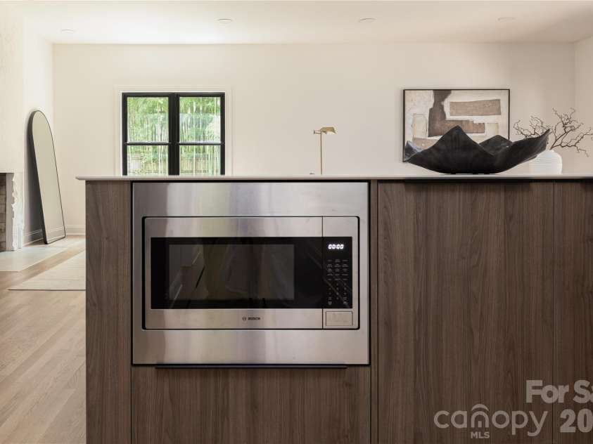 732 Ellsworth Road, Charlotte, NC 28211.  MLS# CAR4402000, YatesRealty ID 37613. 