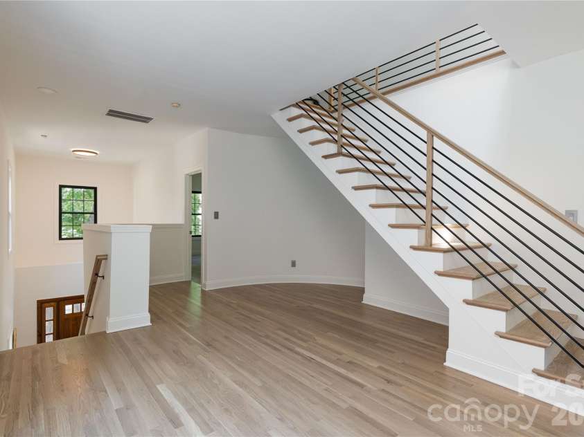 732 Ellsworth Road, Charlotte, NC 28211.  MLS# CAR4402000, YatesRealty ID 37613. 