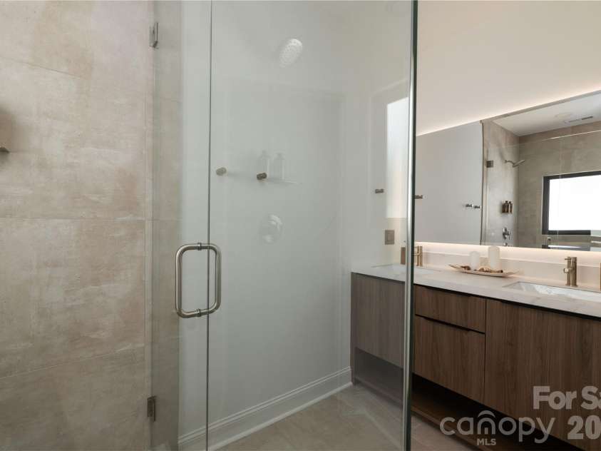 732 Ellsworth Road, Charlotte, NC 28211.  MLS# CAR4402000, YatesRealty ID 37613. 