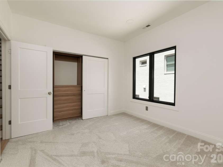 732 Ellsworth Road, Charlotte, NC 28211.  MLS# CAR4402000, YatesRealty ID 37613. 