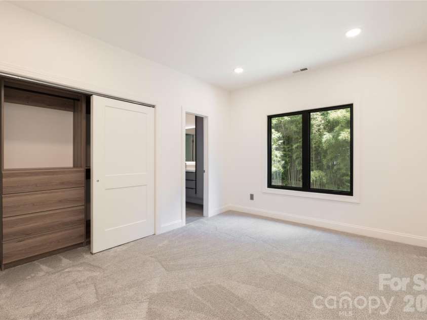 732 Ellsworth Road, Charlotte, NC 28211.  MLS# CAR4402000, YatesRealty ID 37613. 