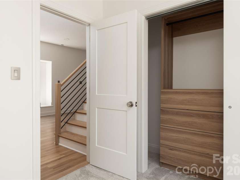 732 Ellsworth Road, Charlotte, NC 28211.  MLS# CAR4402000, YatesRealty ID 37613. 