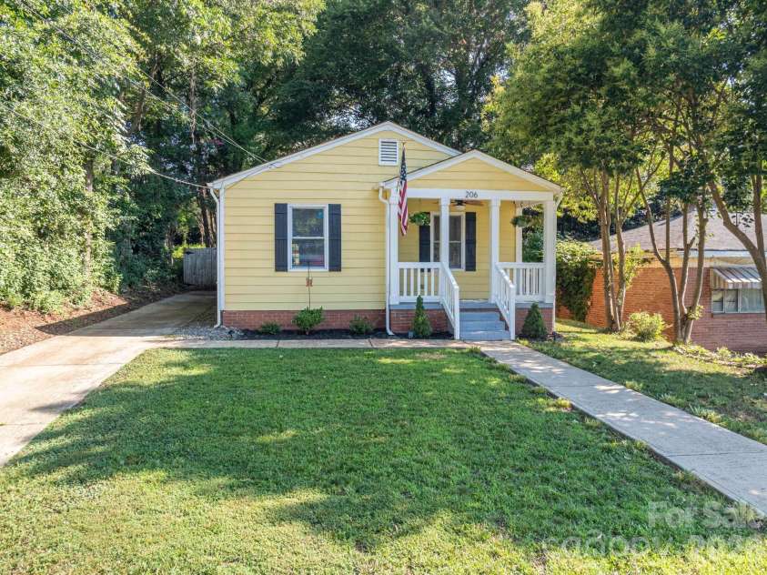 206 Cedar Street, Belmont, NC 28012.  MLS# CAR4402162, YatesRealty ID 37614. 