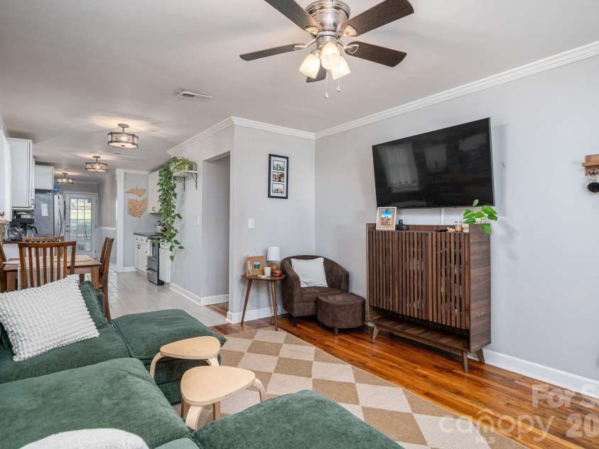 206 Cedar Street, Belmont, NC 28012.  MLS# CAR4402162, YatesRealty ID 37614. 