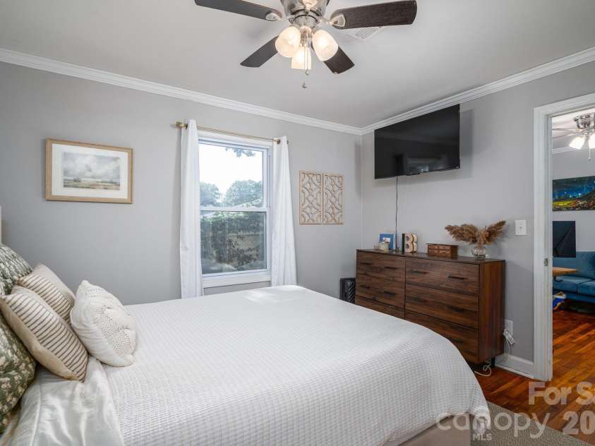 206 Cedar Street, Belmont, NC 28012.  MLS# CAR4402162, YatesRealty ID 37614. 