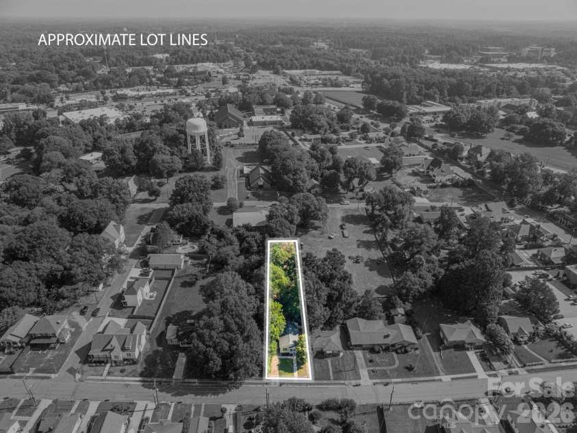 206 Cedar Street, Belmont, NC 28012.  MLS# CAR4402162, YatesRealty ID 37614. 