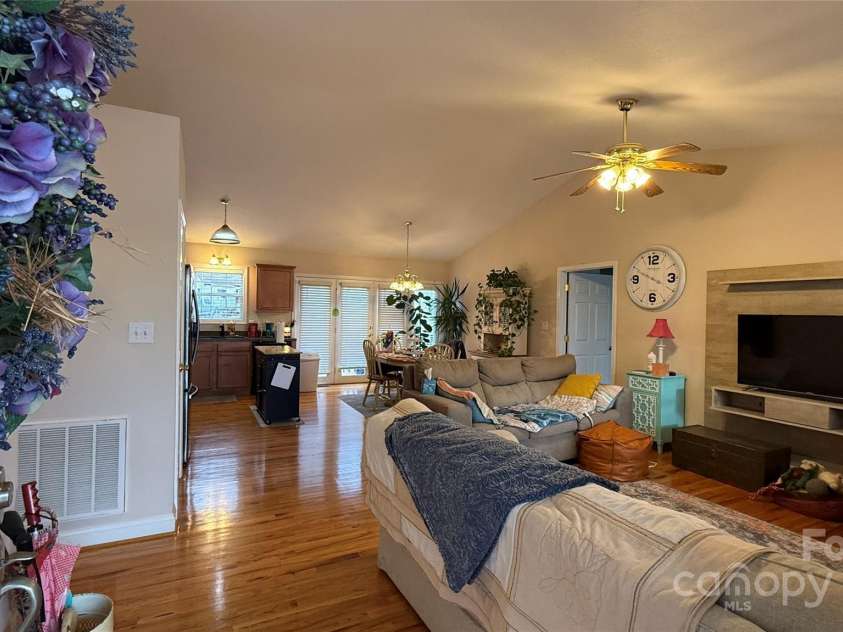 1140 Stephenson Court, Lenoir, NC 28645.  MLS# CAR4332132, YatesRealty ID 3762. 