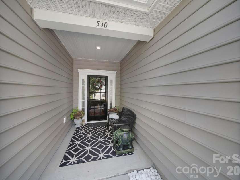 530 Livingston Drive, Lancaster, SC 29720.  MLS# CAR4402657, YatesRealty ID 37620. 