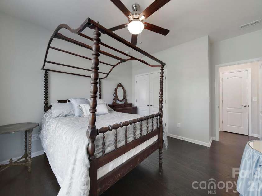 530 Livingston Drive, Lancaster, SC 29720.  MLS# CAR4402657, YatesRealty ID 37620. 