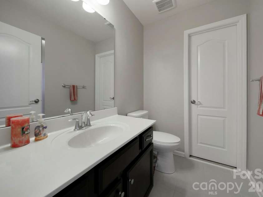 530 Livingston Drive, Lancaster, SC 29720.  MLS# CAR4402657, YatesRealty ID 37620. 