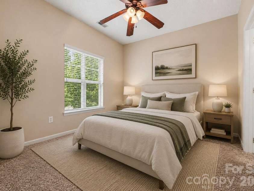 6414 Mallard View Lane, Charlotte, NC 28269.  MLS# CAR4401779, YatesRealty ID 37621. 