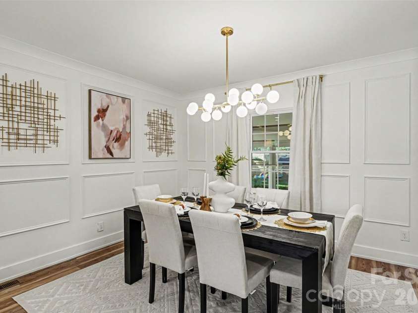 12620 Idlewild Road, Matthews, NC 28105.  MLS# CAR4401903, YatesRealty ID 37622. 