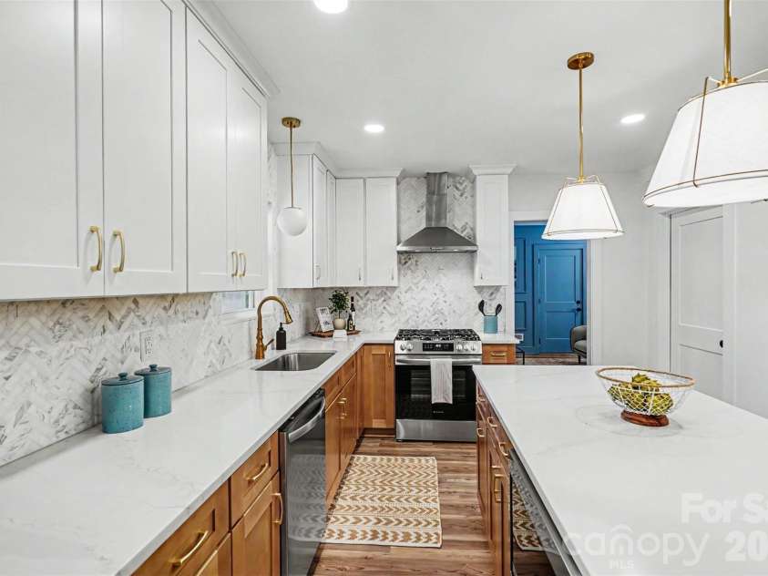 12620 Idlewild Road, Matthews, NC 28105.  MLS# CAR4401903, YatesRealty ID 37622. 