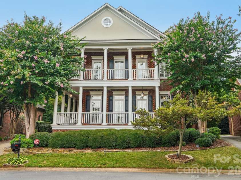 5401 Haynes Hall Place, Charlotte, NC 28270.  MLS# CAR4403065, YatesRealty ID 37623. 