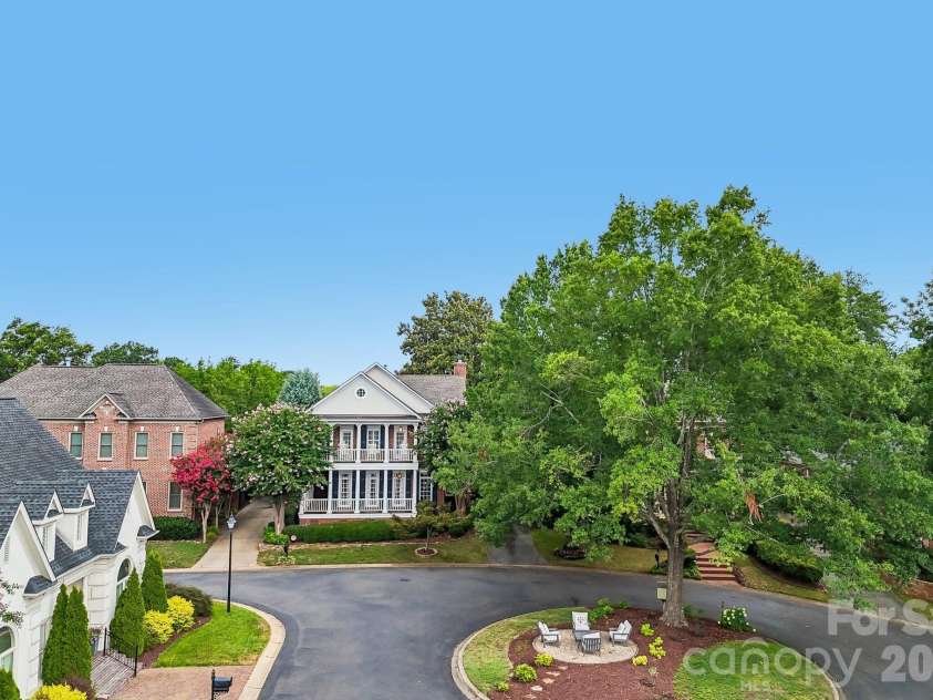 5401 Haynes Hall Place, Charlotte, NC 28270.  MLS# CAR4403065, YatesRealty ID 37623. 