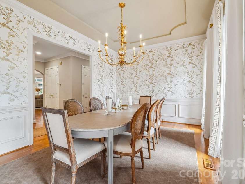 5401 Haynes Hall Place, Charlotte, NC 28270.  MLS# CAR4403065, YatesRealty ID 37623. Dining Room
