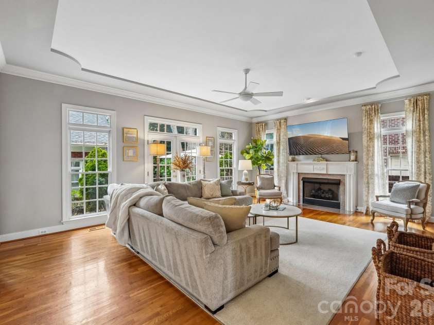 5401 Haynes Hall Place, Charlotte, NC 28270.  MLS# CAR4403065, YatesRealty ID 37623. Living Room