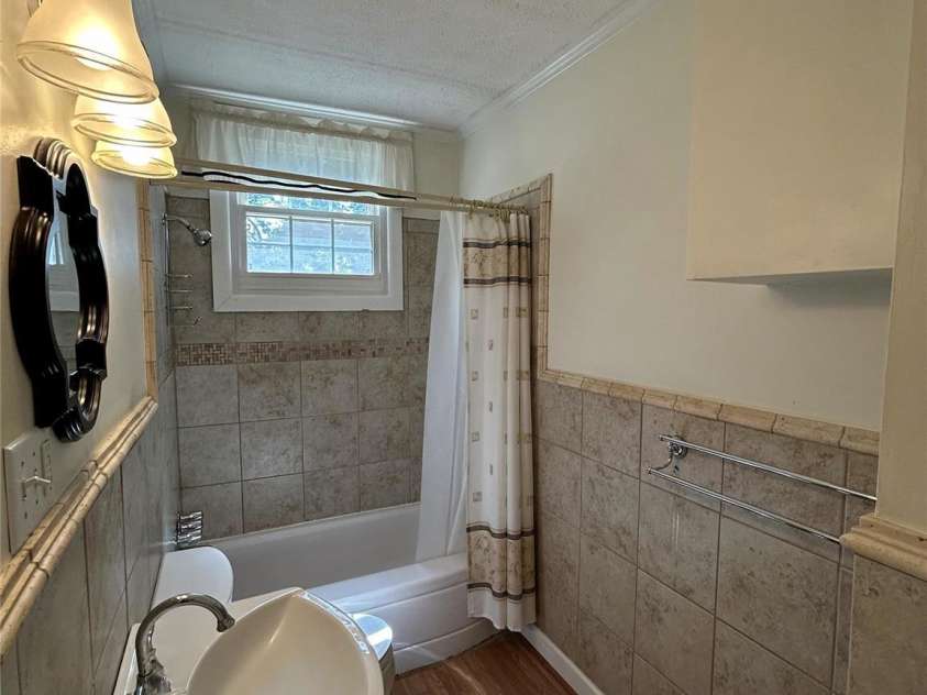 347 Hatley Circle, Concord, NC 28025.  MLS# CAR4393938, YatesRealty ID 37625. Downstairs Full Bath