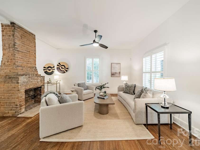 219 Park Avenue, Charlotte, NC 28203.  MLS# CAR4400851, YatesRealty ID 37626. 