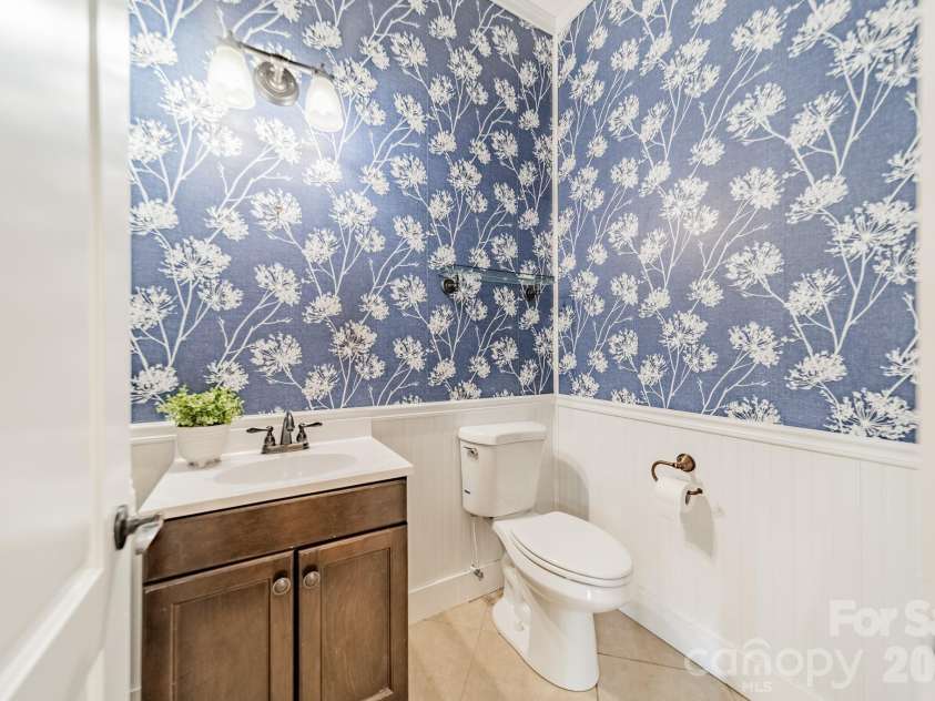 219 Park Avenue, Charlotte, NC 28203.  MLS# CAR4400851, YatesRealty ID 37626. 