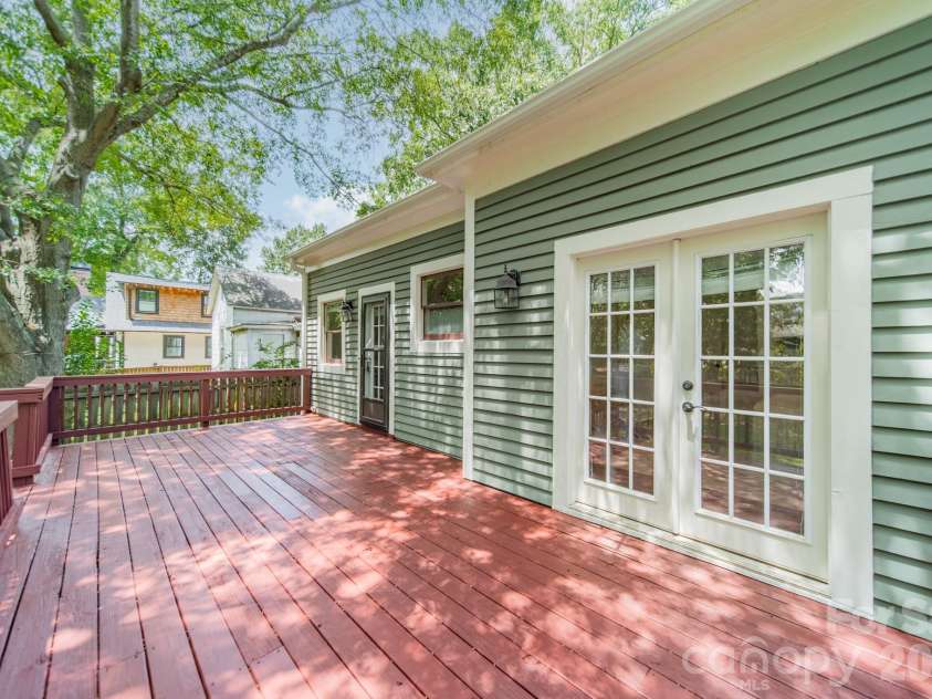 219 Park Avenue, Charlotte, NC 28203.  MLS# CAR4400851, YatesRealty ID 37626. 