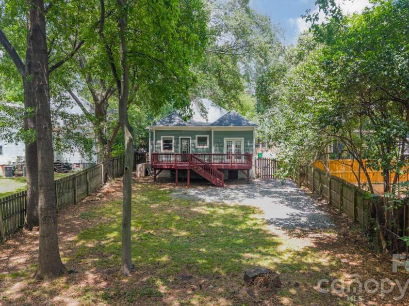 219 Park Avenue, Charlotte, NC 28203.  MLS# CAR4400851, YatesRealty ID 37626. 